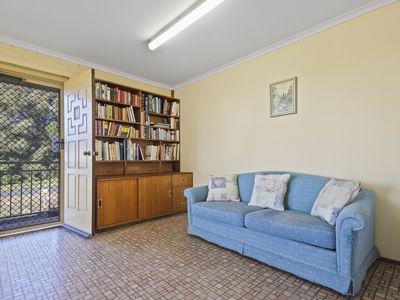 47 McMillan Crescent, Dalmeny