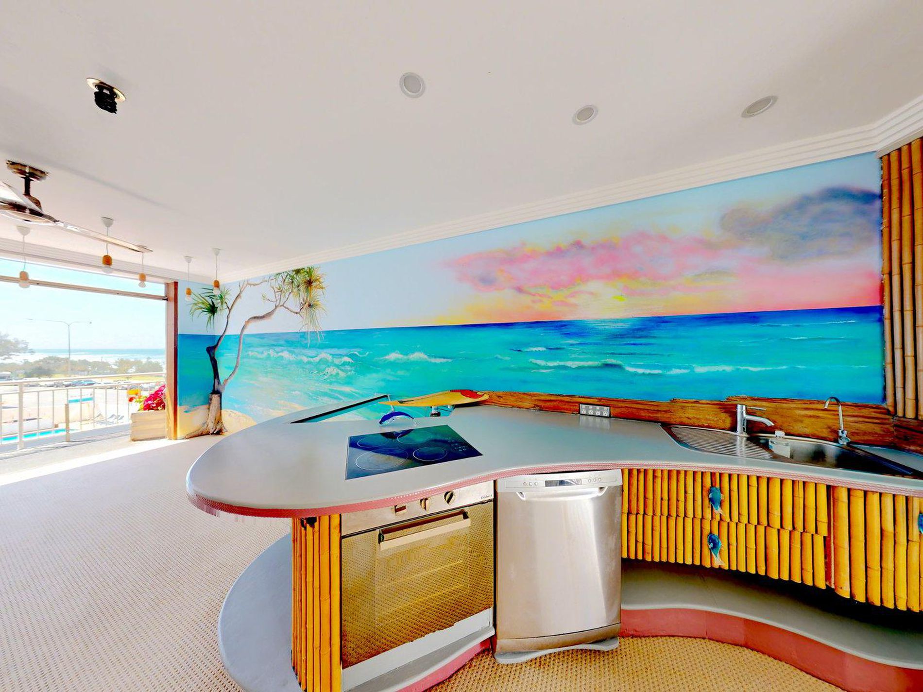 25 / 120 The Esplanade, Surfers Paradise