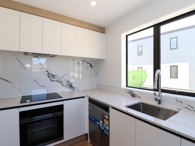 A / 4 Blue Gum Rise, Sunnyhills