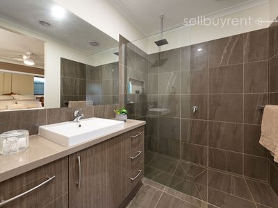 84 CUTHBERT STREET, Killara