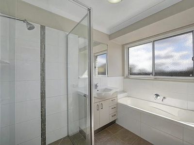 76 Neville Drive, Branyan