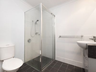2 / 67 Benson Street, Toowong