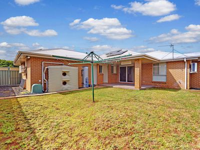 9 Selkirk Avenue, Dubbo