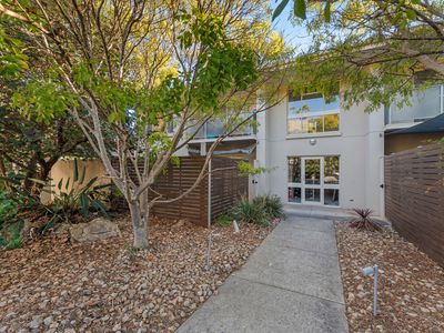 9 / 7-9 L'Estrange Street, Glenside