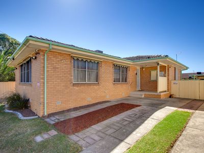 30 WORNES DRIVE, Wodonga