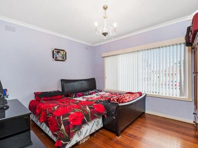 18 Alexina Street, St Albans