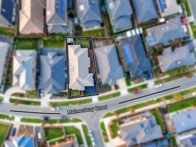 8 Malmesbury Road, Cranbourne North