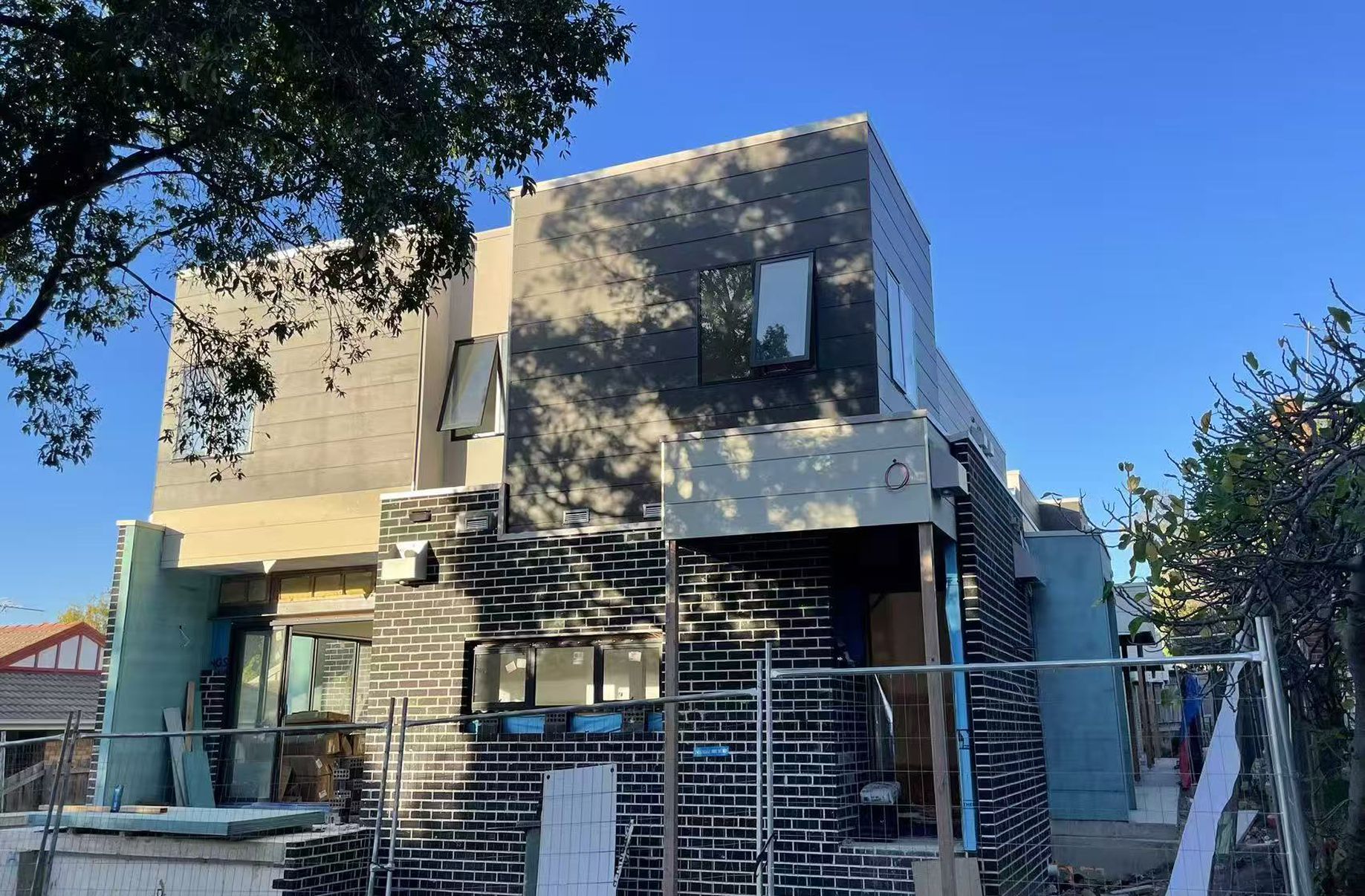 1 / 12 Burwood Avenue, Ringwood