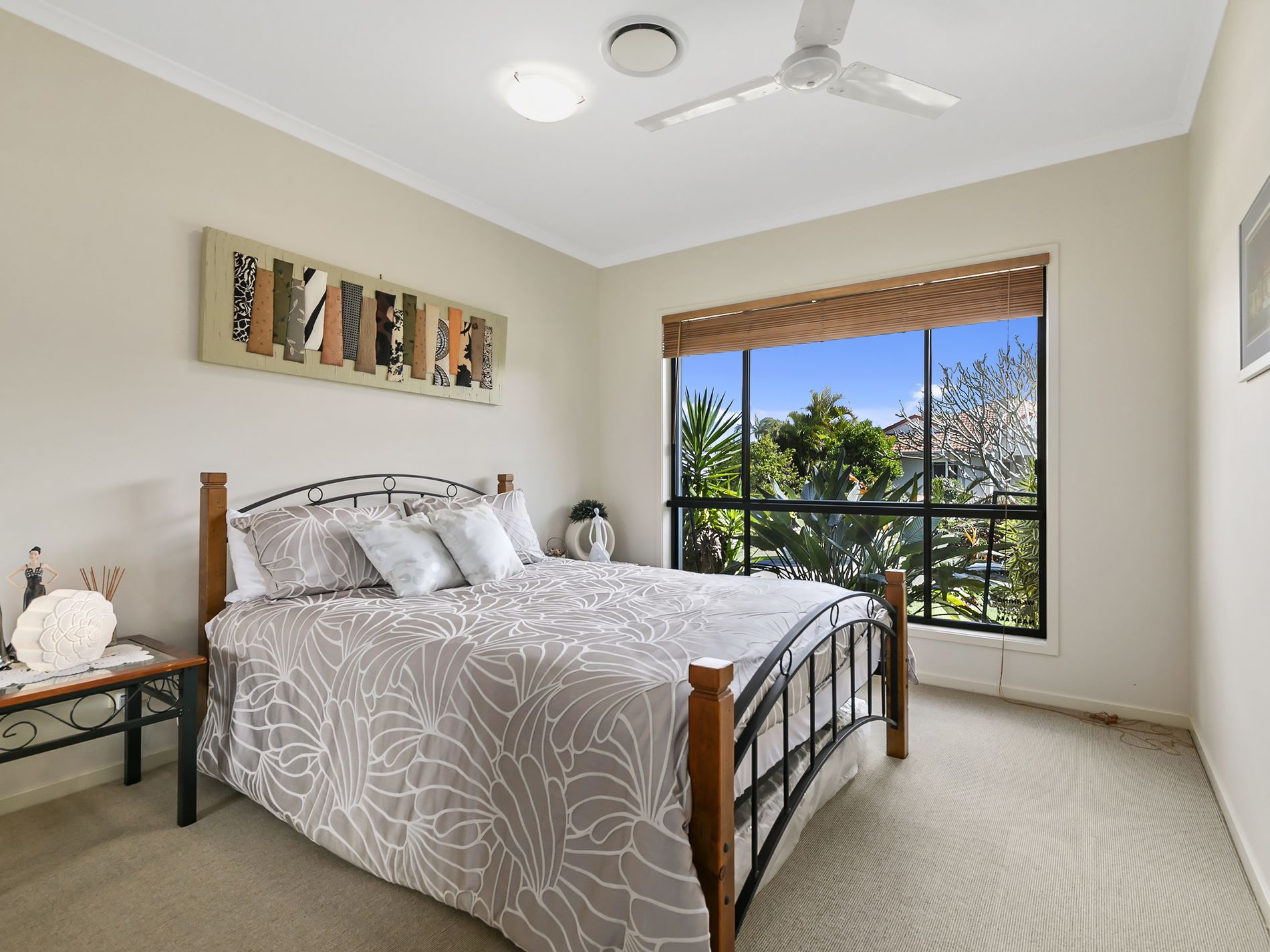 10 Maddens Crescent, Peregian Springs