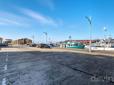 1 / 15 Hunter Street, Hobart