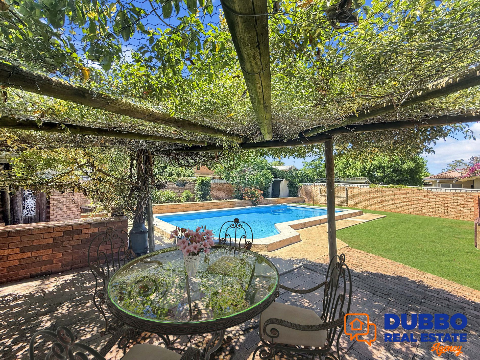 8 Brigalow Avenue, Dubbo