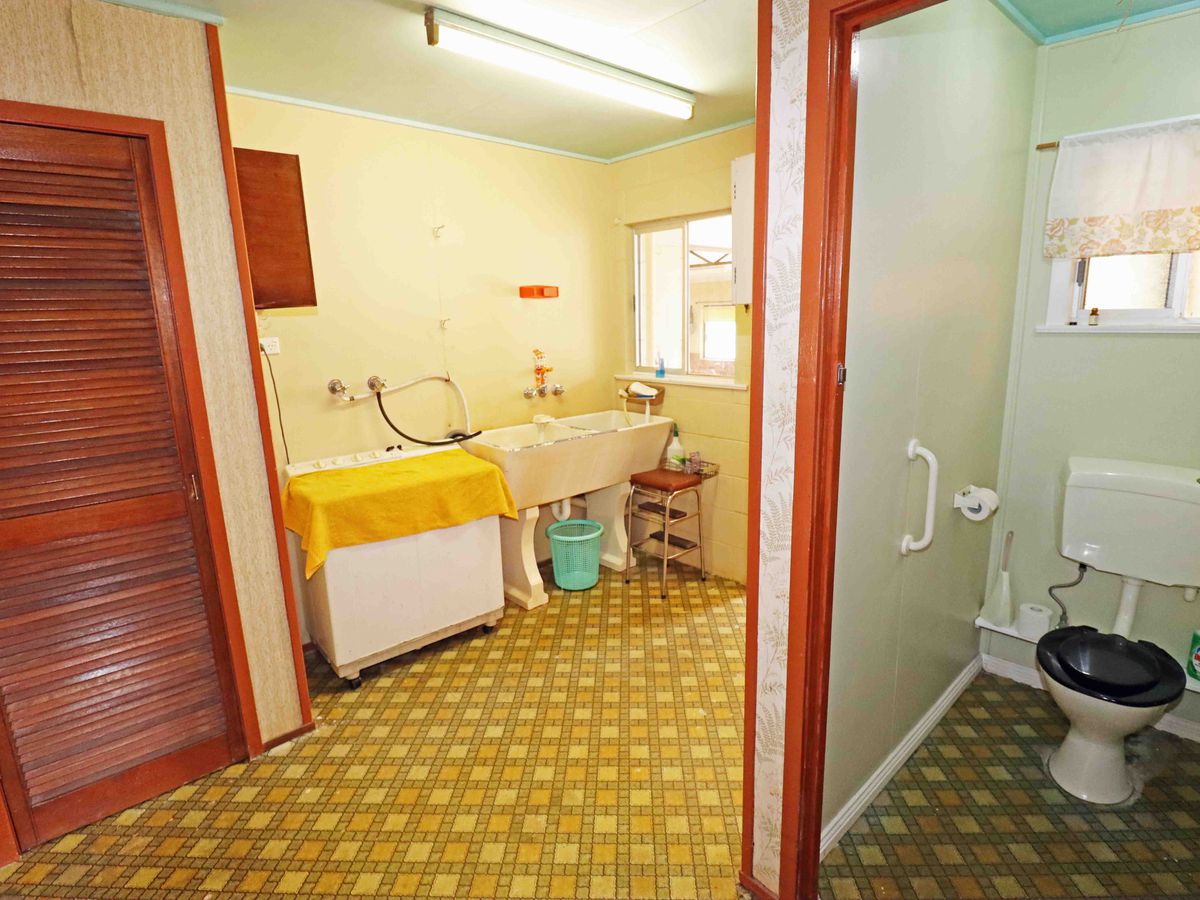 6 Finch Street, Atherton