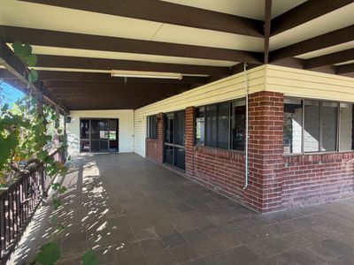 - Loomberah Road, Tamworth