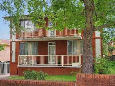 8 / 10 Unara Street, Campsie