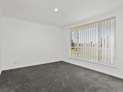 1 / 64 Amanda Crescent, Forster