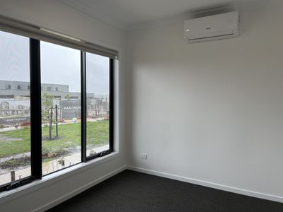 6 Rodway Walk, Tarneit