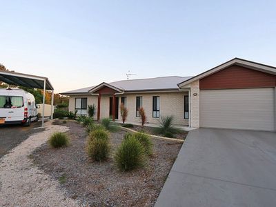 2 Emu Court, Woodgate