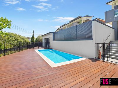 2 / 18 Sabine Close, Garran