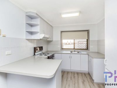 2 / 63 Booth Street, Golden Square