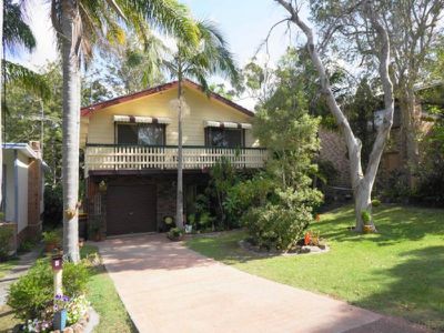 5 Dolphin Ave, Hawks Nest