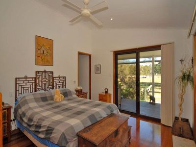 793 McKinnon Dr, Cooroibah