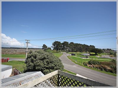 3 Nash Parade, Foxton Beach