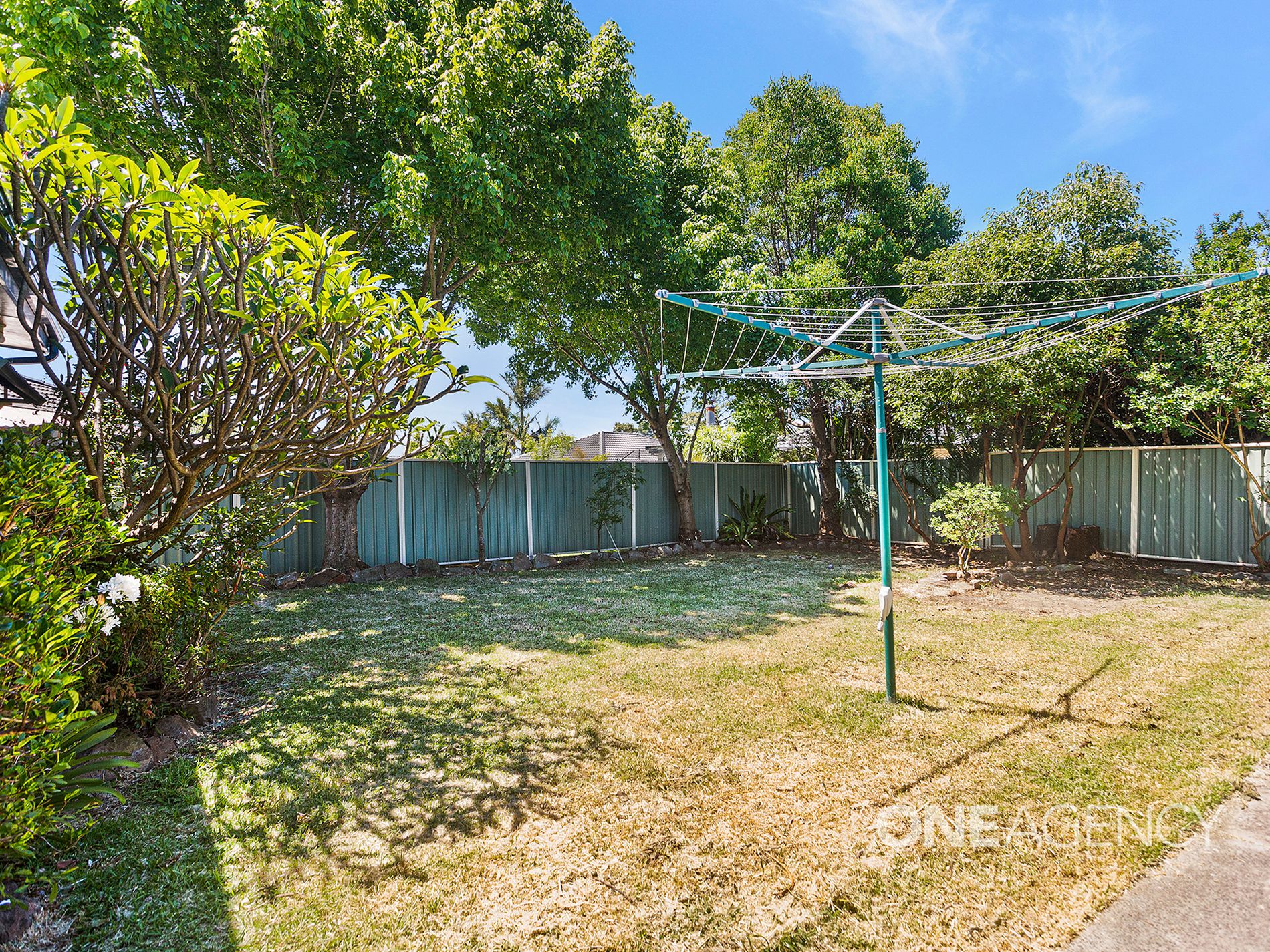 11 Jacaranda Cres, Albion Park Rail