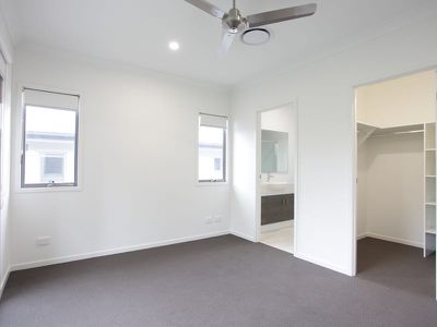 104 Cooper Crescent, Rochedale