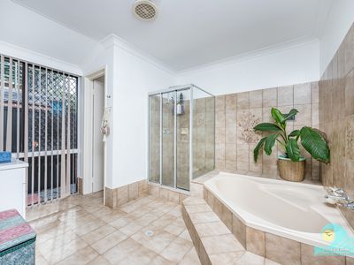 21 Russley Grove, Yanchep