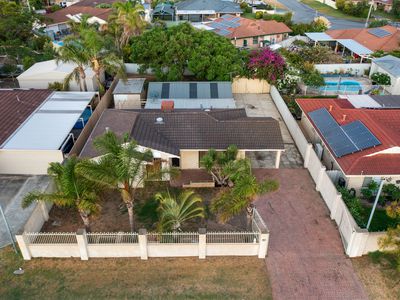 39 Lakemba Way, Waikiki