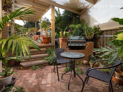 19 COOK PLACE, Wodonga