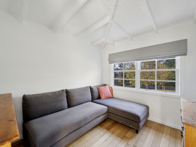 105 Shaws Road, Merton