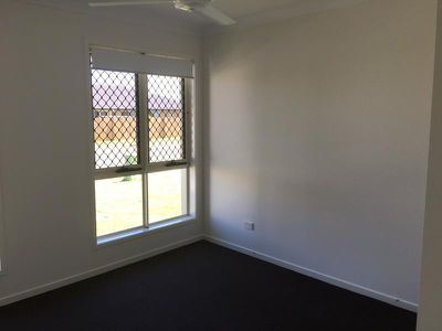 13 Cascade St, Pimpama