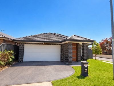 101 Sixteenth Avenue, Austral