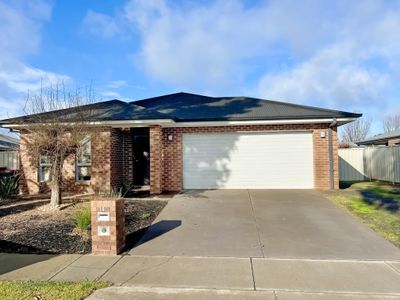 14 Garden Drive, Epsom