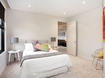D901 / 26 Point Street, Pyrmont
