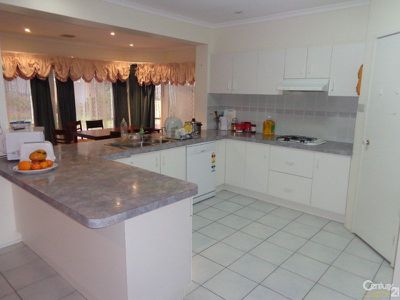 42 Eleanore Crescent, Hallam