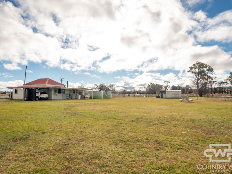 2474 New England Highway, Dundee