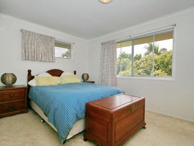 25 Sunstone Street, Manly West