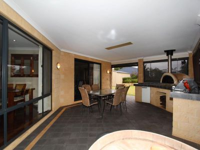 44 Longmore Parade, Broadwood