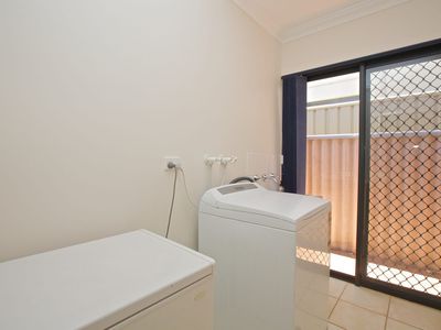 180b Alice Street, Doubleview