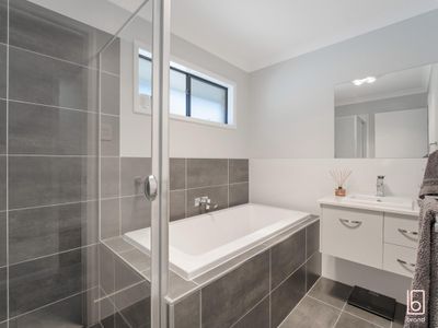 12 Eleanor Close, Hamlyn Terrace