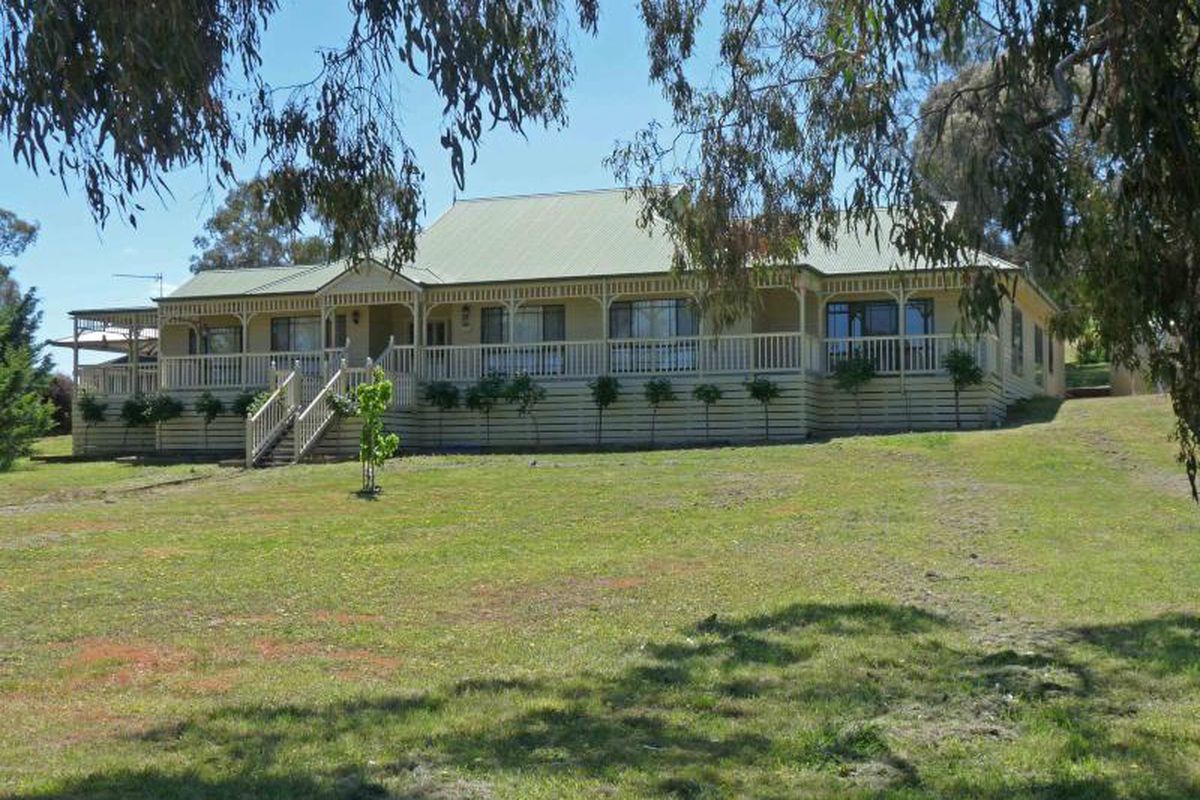 575 Howes Creek Road, Mansfield