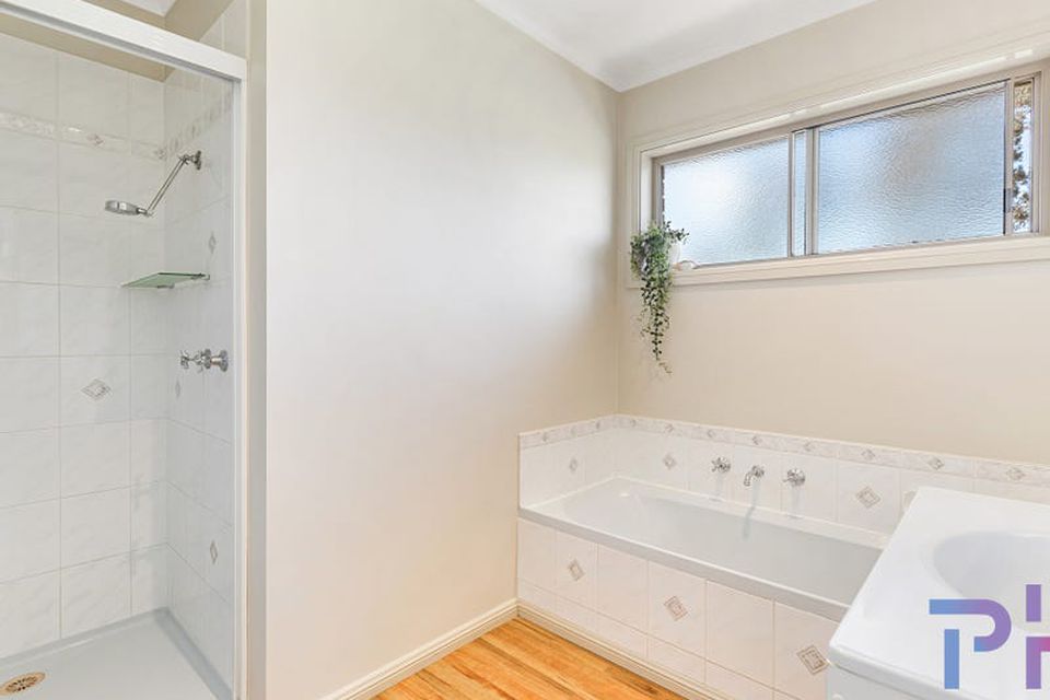 2 Windsor Court, Kangaroo Flat