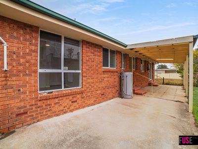 8 Hazel Street, Oaks Estate
