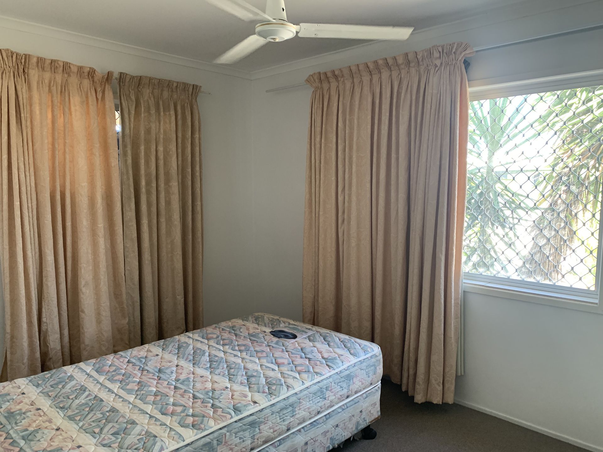 1 / 5 Symons Street, South Mackay