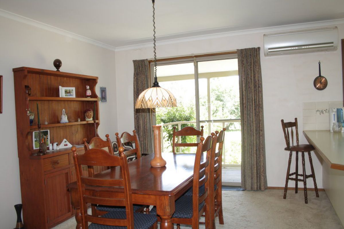 11 Smythe Street, Avenel