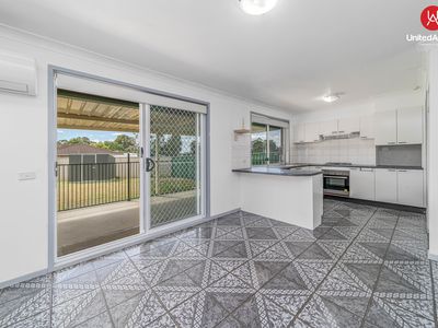 10 Wilcannia Way, Hoxton Park