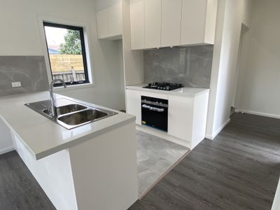 3 / 18 Whitelaw Street, Reservoir