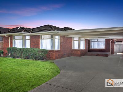 28 Prospect Drive, Keilor East